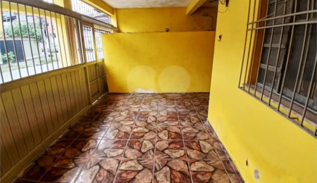 Casa à venda com 4 quartos, sendo 1 suíte,  em Santíssimo, Rio de Janeiro, RJ