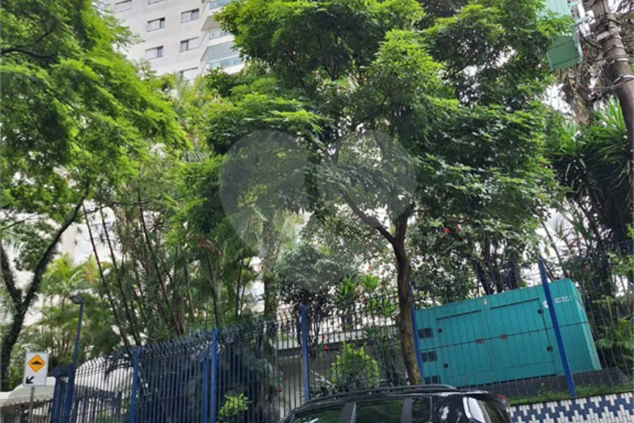 Apartamento com 130 m² , Bairro Saúde