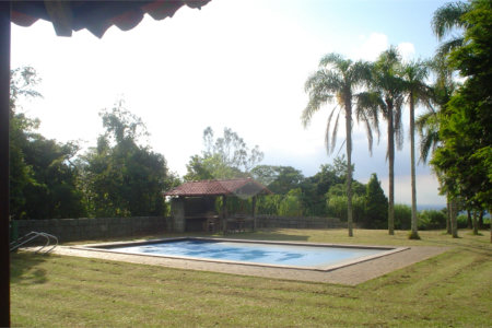 Casa à venda no Pico do Olho D'água em Mairiporã