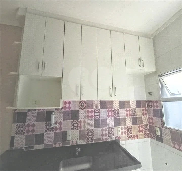 APARTAMENTO DE 60,0 M² COM 01 DORMITÓRIO (SUITE) E DOZINHA COM ARMÁRIOS PARA LOCAÇÃO NO CHORA MENINO