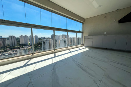 Apartamento à venda com 3 quartos, sendo 1 suíte,  em Jardim Marajoara, São Paulo, SP