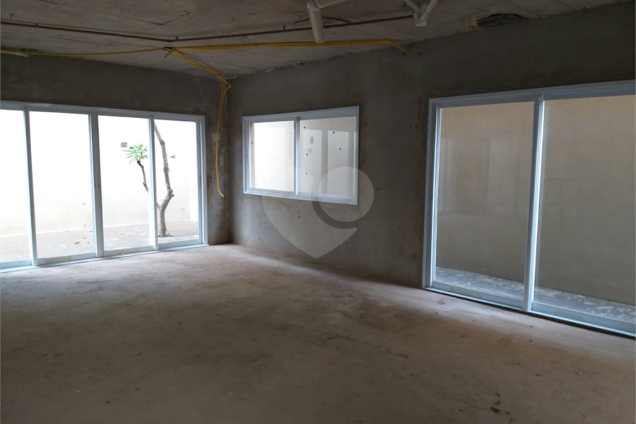 Casa, 4 quartos, 4 suítes, 6 vagas, à venda, no Barro Branco, em São Paulo.