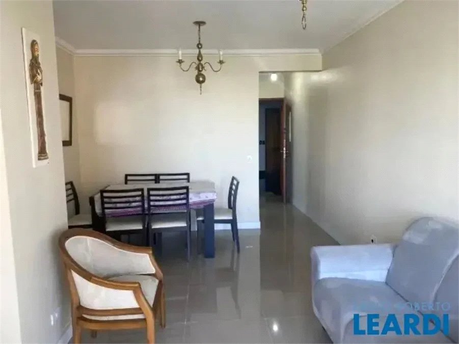 Apartamento à venda com 3 quartos, sendo 1 suíte,  em Morumbi, São Paulo, SP