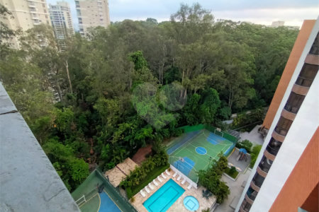 Apartamento á venda 3 dormitórios Vila Andrade, São Paulo - SP
