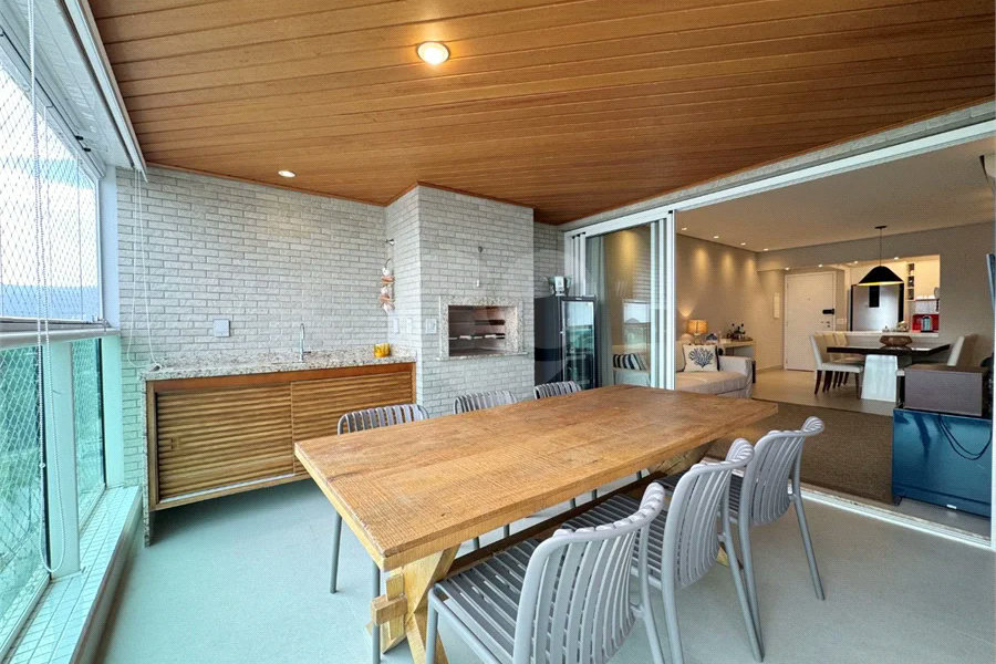 Apartamento à venda com 3 quartos, sendo 2 suítes,  em Riviera de São Lourenço, Bertioga, SP
