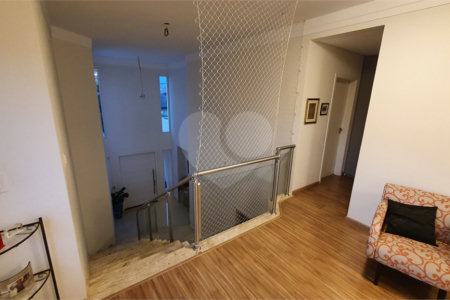 CASA A VENDA NO URBANOVA COM 390M², 5 DORMITORIOS, 6 BANHEIROS, PISCINA, 3 VAGAS, Sjc