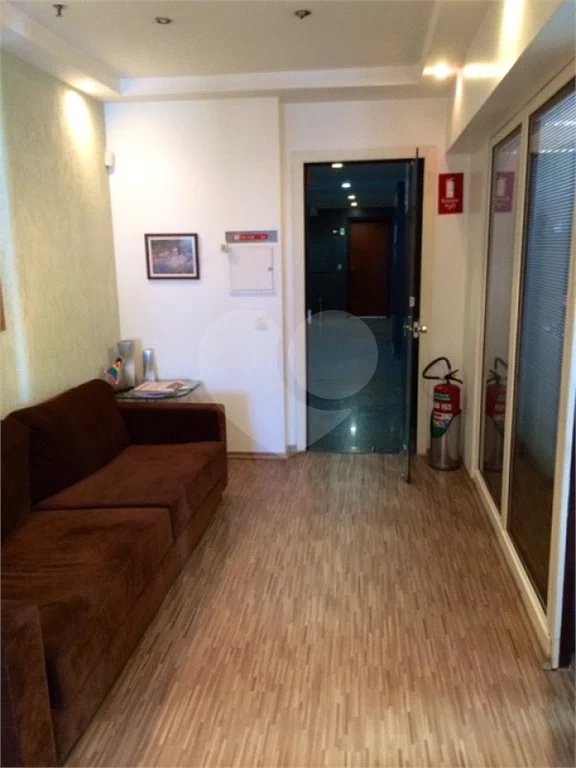 Excelente conjunto comercial com 247 m2 e 8 vagas à venda no Paraíso