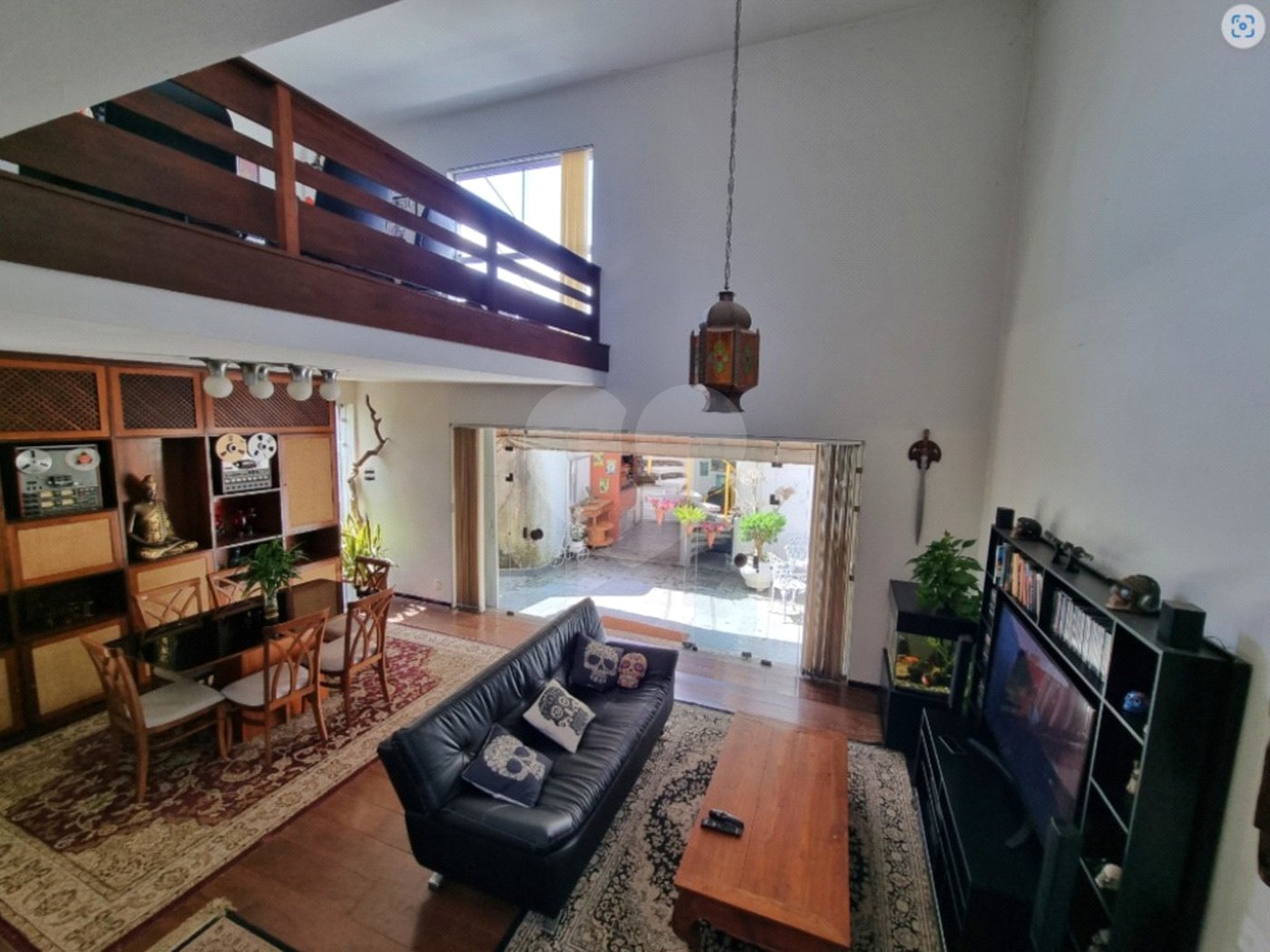 Sobrado com 300m² , 3 dormitórios , sendo 2 suítes , 4 vagas , à venda no Jabaquara.