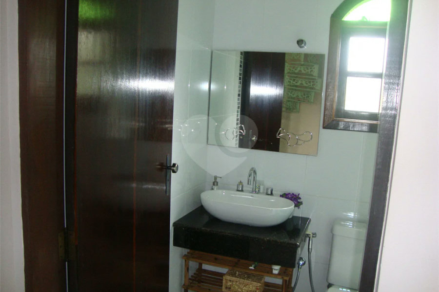Chácara à venda com 5 quartos, sendo 2 suítes, em Jardim Arujá, Arujá, SP