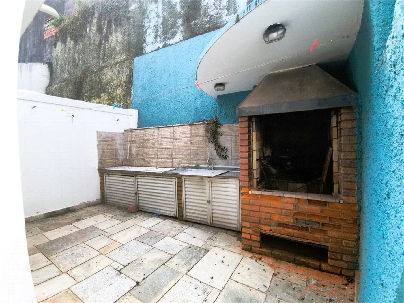 Sobrado à venda com 3 quartos, sendo 1 suíte,  em Jardim Esmeralda, São Paulo, SP