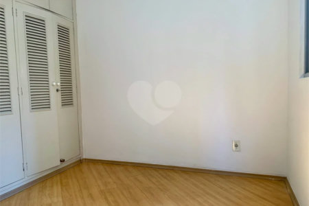 Excelente oportunidade! Paraíso 125m², 3dormitórios sendo 1 suíte, 1 vaga.