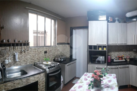 Apartamento à Venda no Bairro do Brás com 52 m² 2 quartos e armário embutido