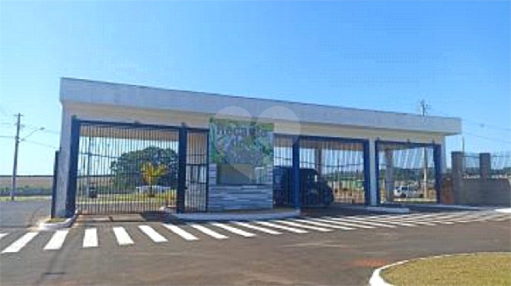 Terreno contendo 250,00 m² de área .