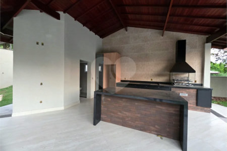 Casa à venda com 4 suítes no condomínio Residencial Jardim Primavera, Louveira - SP