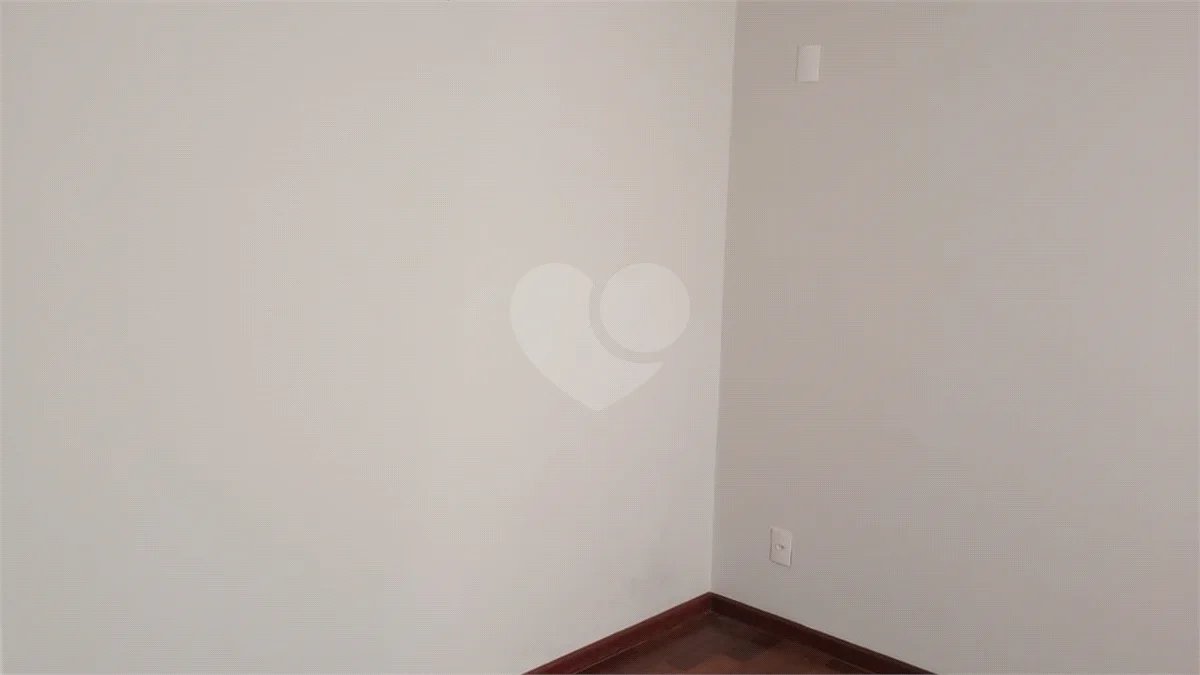 Sobrado amplo com 3 dormitorios e area de lazer a venda