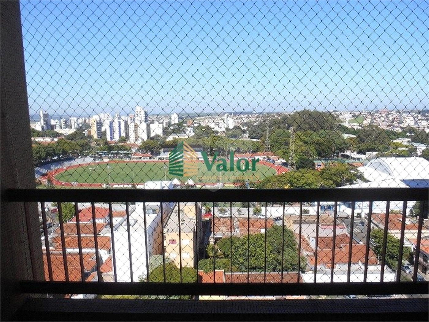 Apartamento com 3 dormitórios.