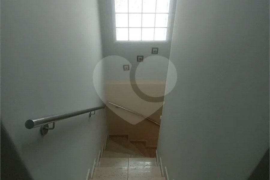 Sobrado à venda com 3 quartos, sendo 1 suíte,  em Vila Gustavo, São Paulo, SP