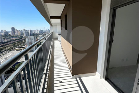 Apartamento com 125m², 3 dormitórios, sendo 3 suítes, 2 vagas, à venda na Moóca.
