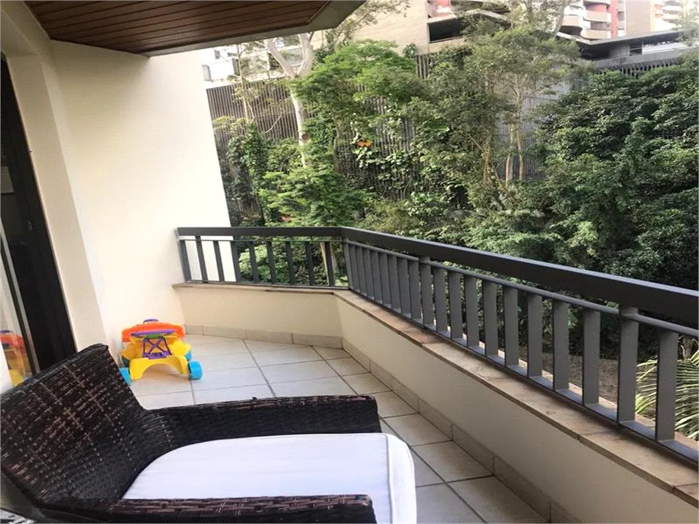 MORUMBI 180M 3 Dorms.Sala Expandida.