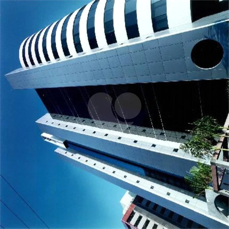 Conjunto comercial na Vila Olimpia