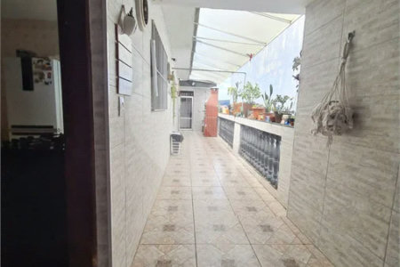 Casa com 183m², 3 dormitórios, 2 vagas, à venda em Santo André