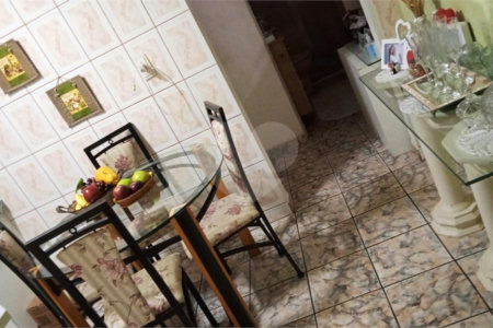 Casa versátil à venda: Casa com 2 Quartos, 3 Unidades Residenciais e Sala Comercial - Louveira