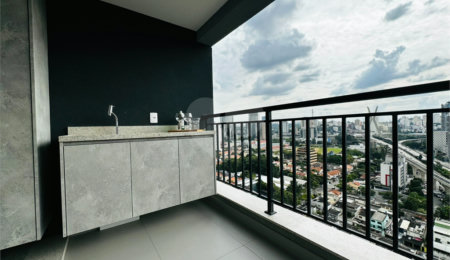 Apartamento à venda com 3 quartos em Vila Cordeiro, São Paulo, SP