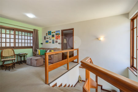 Casa à venda com 3 suítes no condomínio Canumá, São Paulo - SP