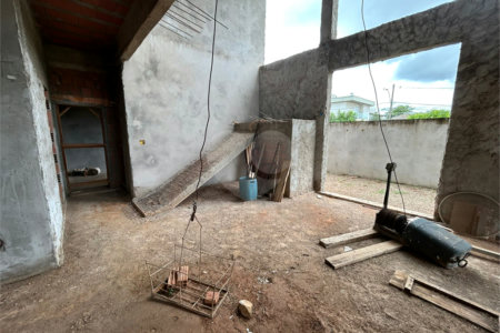 Casa à Venda de 3 dormitórios no condomínio damha II em São Carlos,