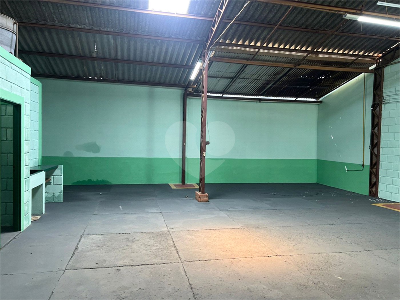 Galpão Comercial para venda no Jardim Jockey Clube