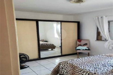Apartamento a venda no bairro da Mooca, São Paulo.