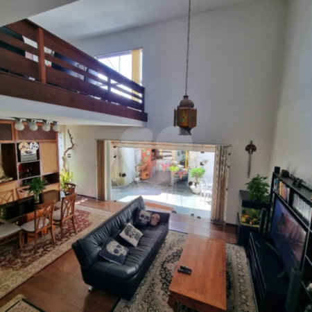 Sobrado com 300m² , 3 dormitórios , sendo 2 suítes , 4 vagas , à venda no Jabaquara.