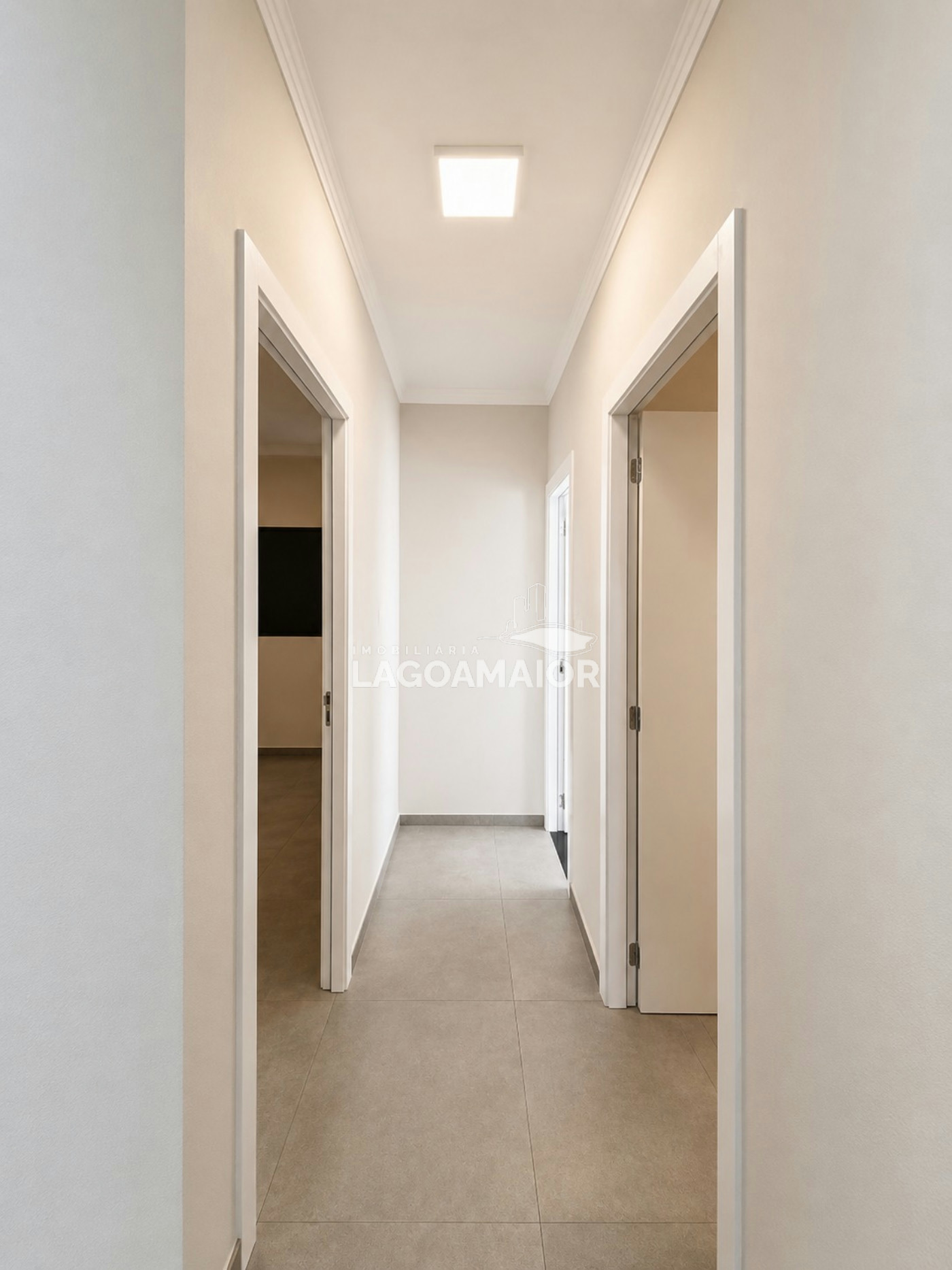 Casa à venda com 2 quartos no condomínio Alto do Capivari, Três Lagoas - MS