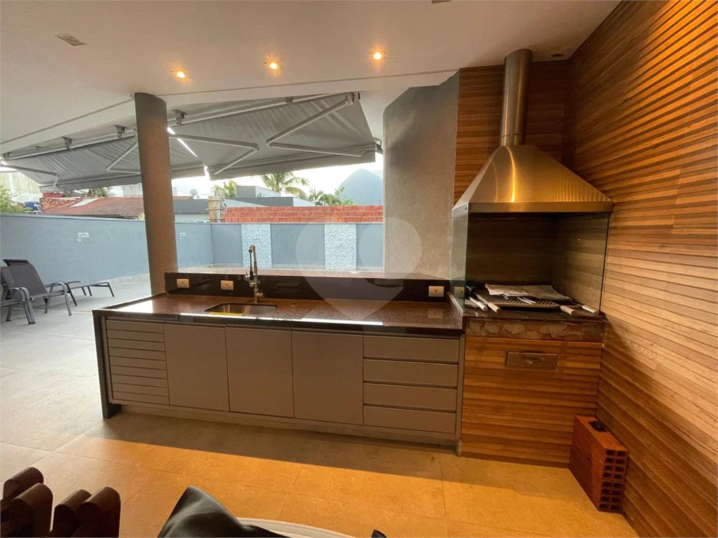 Casa à venda ou para alugar com 4 suítes em Morada da Praia, Bertioga, SP