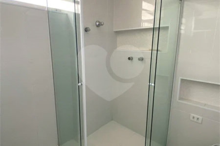 Apartamento à Venda | 327 m² | 4 dormitórios (1 suíte) | 2 vagas na Mooca!