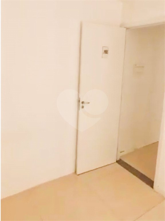Apartamento - Cambuci - 2 quartos - 1 banheiro - sem vaga