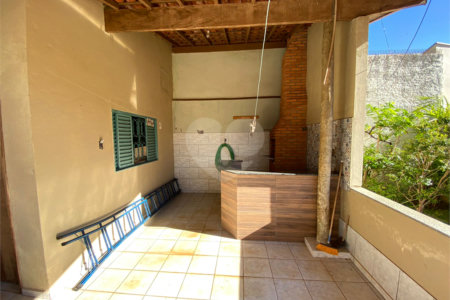 Casa/sobrado para venda com piscina no Santa Felícia Jardim