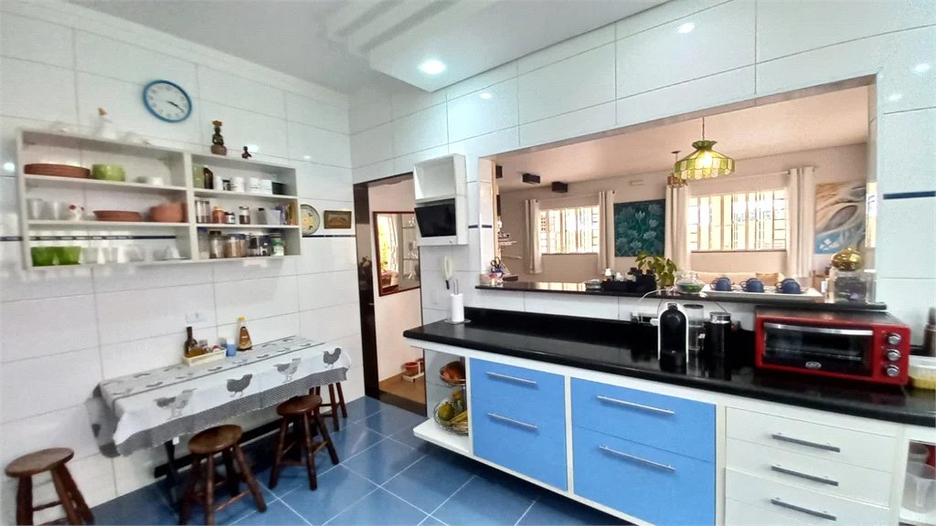 Sobrado à venda com 3 quartos, sendo 1 suíte, em Vila Gomes, São Paulo, SP