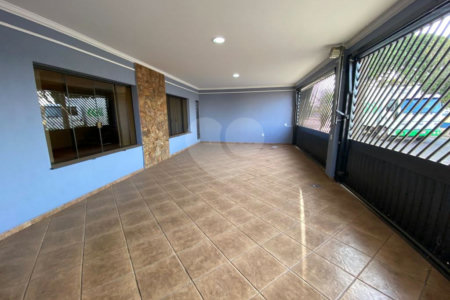 Casa no Jardim Hikare