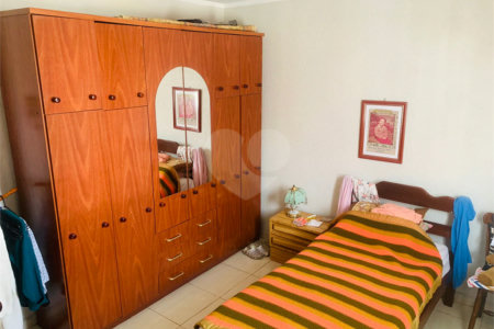 Casa a venda em 66 m2- 2 dormitórios em Vila Regente Feijó