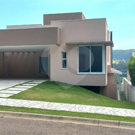 Casa à venda com 3 suítes em Santa Isabel, Louveira, SP