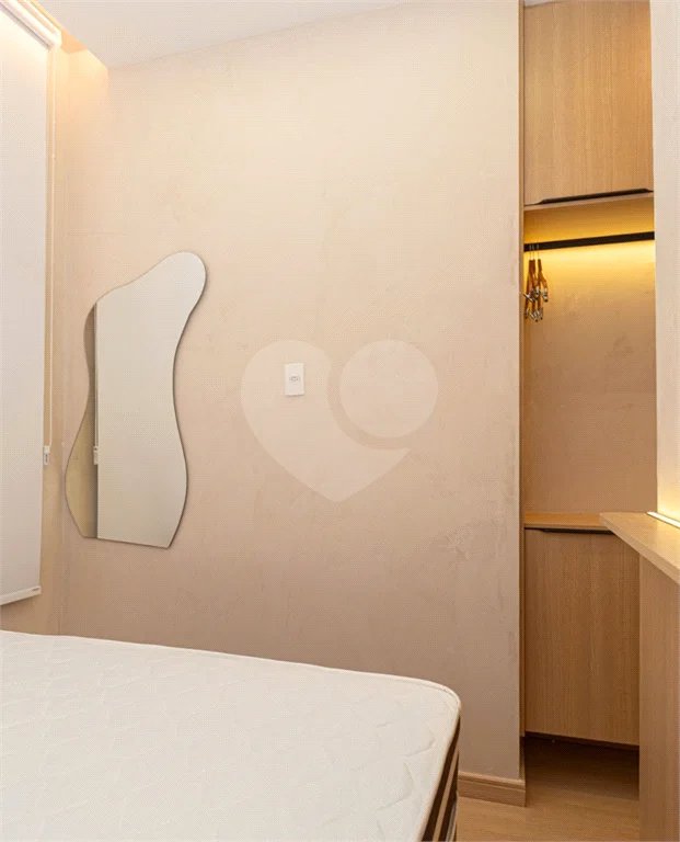 Apartamento - Prox Paulista - 1 quarto - varanda - 1 banheiro - sem garagem