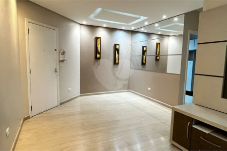 Apartamento à venda com 3 quartos, sendo 1 suíte, em Saúde, São Paulo, SP
