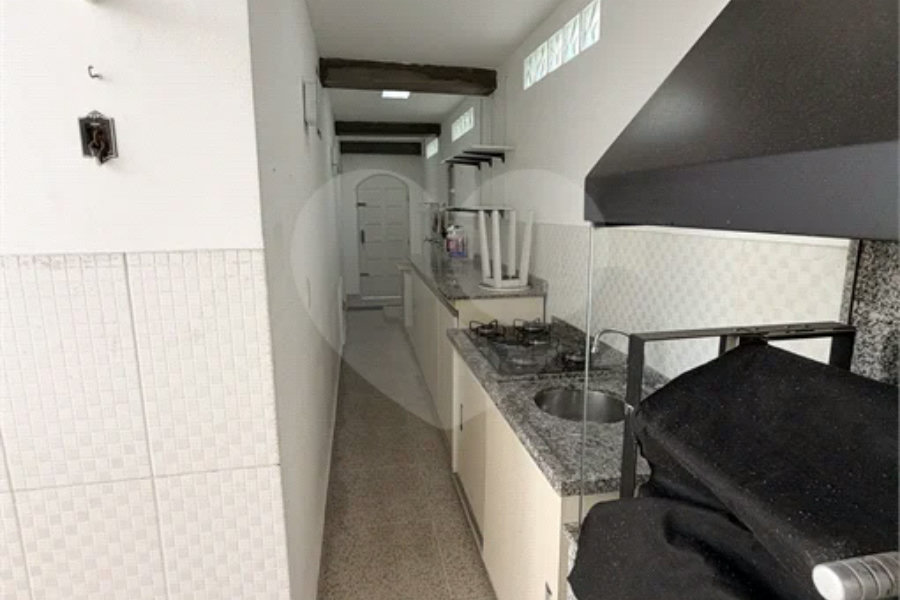 Sobrado à venda com 2 suítes em Vila Marari, São Paulo, SP