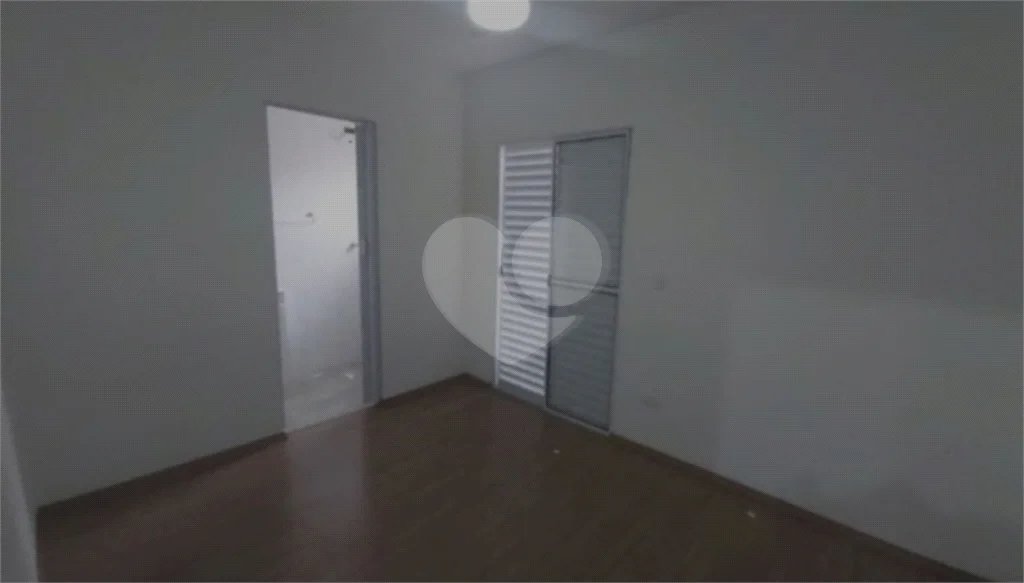 Sobrado á Venda com 200m² - Socorro