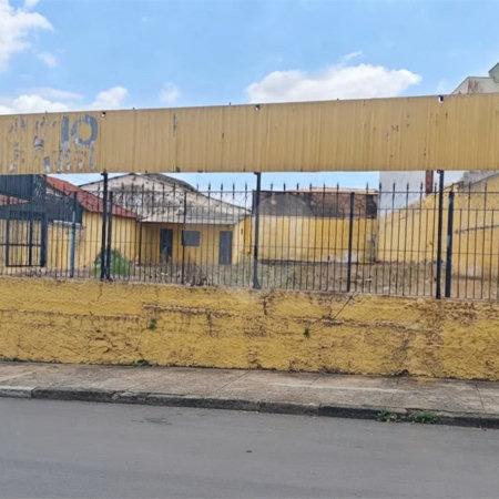 Oportunidade Única: Lote Comercial Estratégico de 463 m² Próximo ao Centro – Ideal para o Seu Negócio!