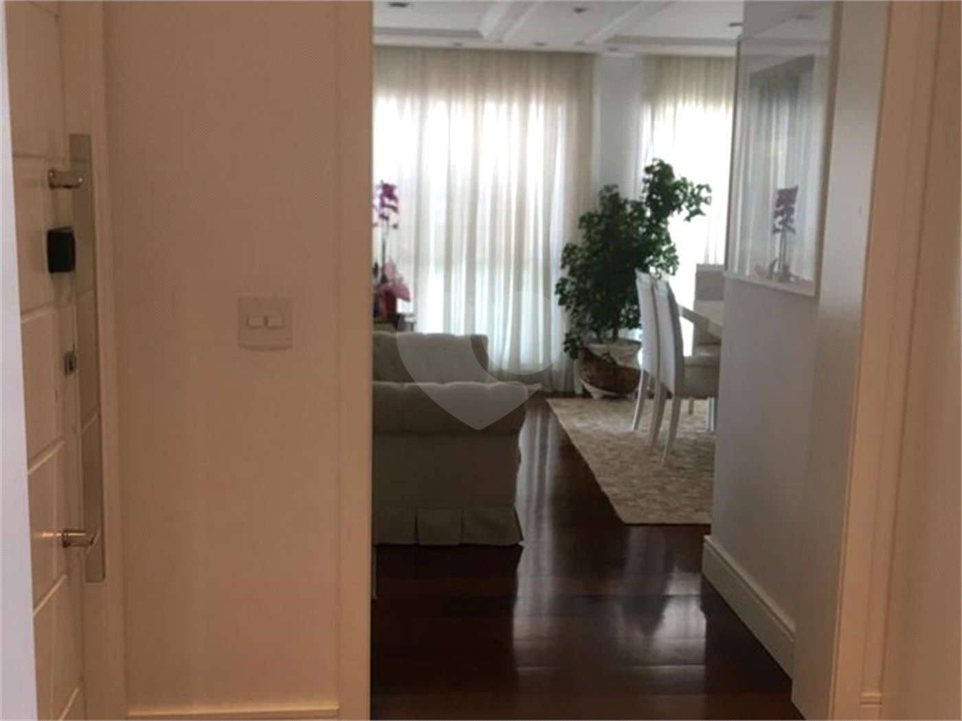 Apartamento para venda Alto de Santana com 220 m² de área primativa.