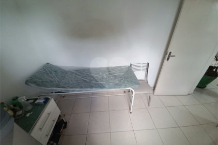 Casa de 292m² de terreno à venda - Vila Pirajussara