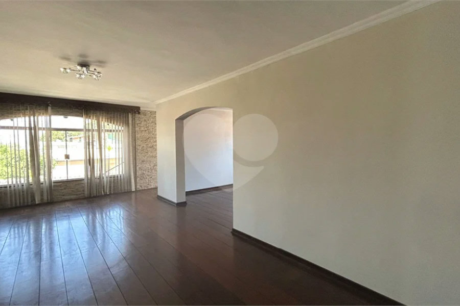 Venda Casa com 4 Dormitórios no Parque Santa Cecília