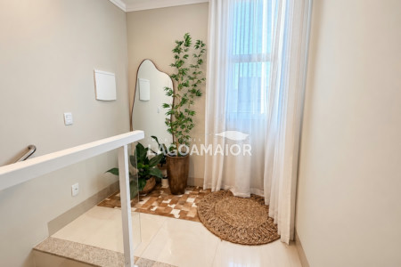 Casa à venda com 4 quartos, sendo 3 suítes, no condomínio Portal das Àguas, Três Lagoas - MS